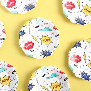 Platos pequeños de superhéroes