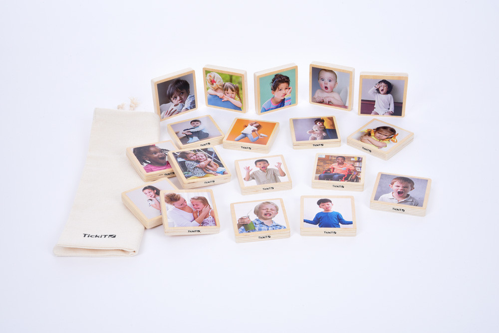 TICKIT CONJUNTO 18 FICHAS MADERA MIS EMOCIONES